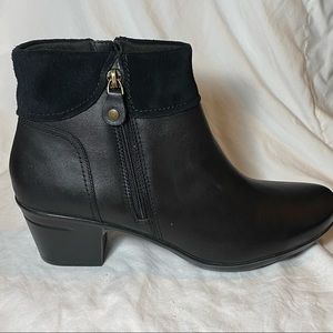 Clarks Women's Emslie Twist Fashion Boot